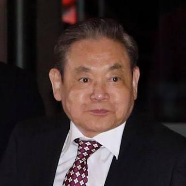Samsung Electronics chairman Lee Kun-hee dies aged 78