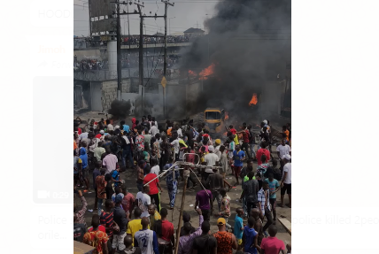Eight killed, police stations, cars burnt as #EndSARS protest turn violent in Ibadan