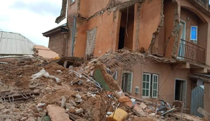 Dozens escape death as building collapses in Jos
